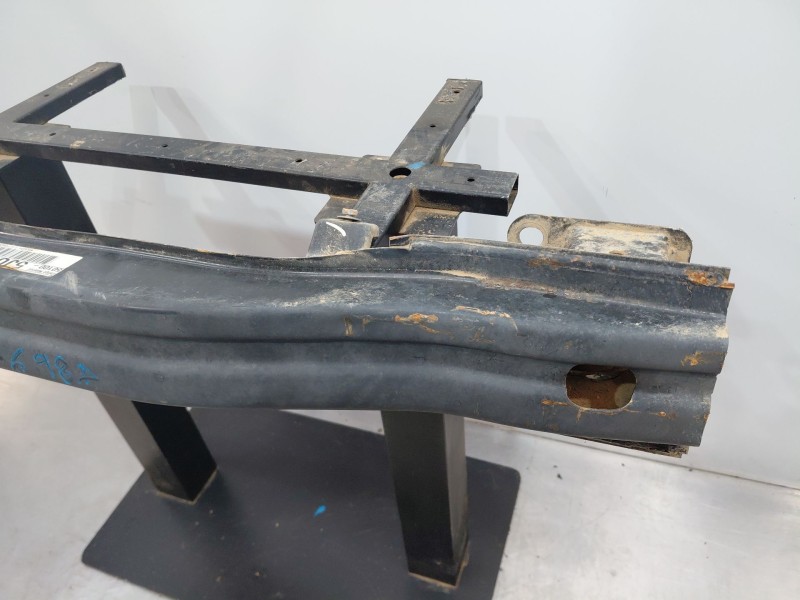 Recambio de refuerzo paragolpes delantero para nissan navara pick-up (np300) 4x4 referencia OEM IAM   