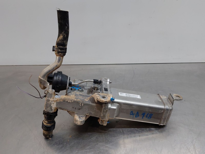 Recambio de enfriador egr para renault master iii furgón referencia OEM IAM 147355889R  