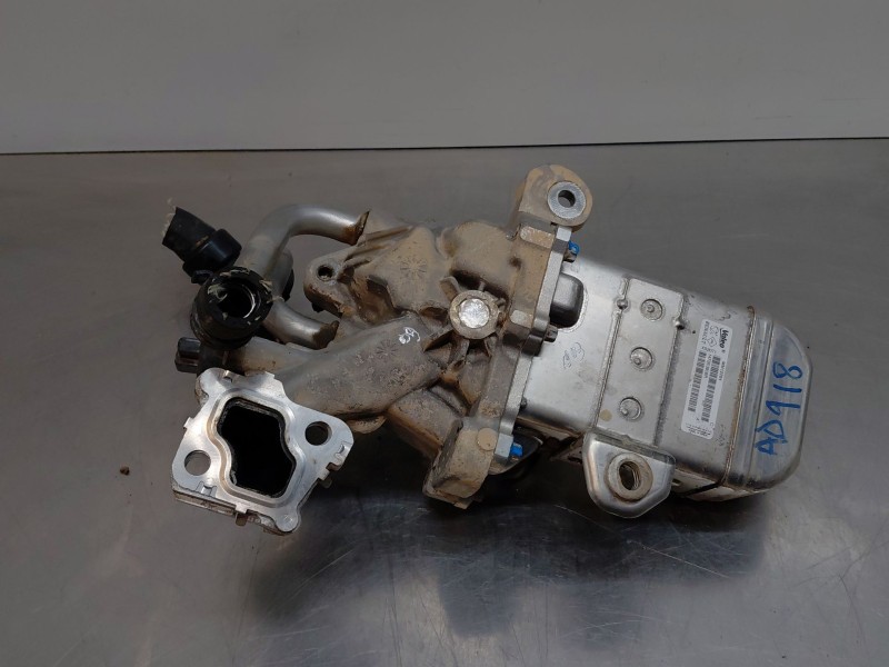 Recambio de enfriador egr para renault master iii furgón referencia OEM IAM 147353806R  