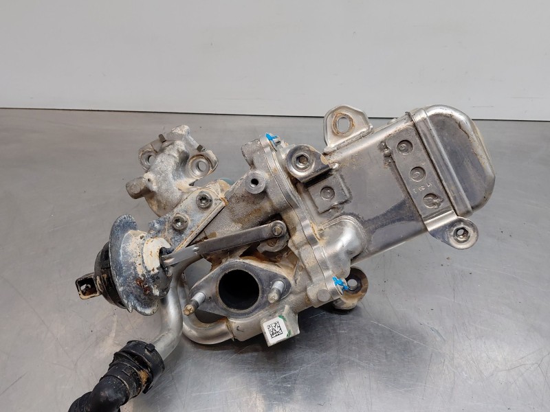 Recambio de enfriador egr para renault master iii furgón referencia OEM IAM 147353806R  