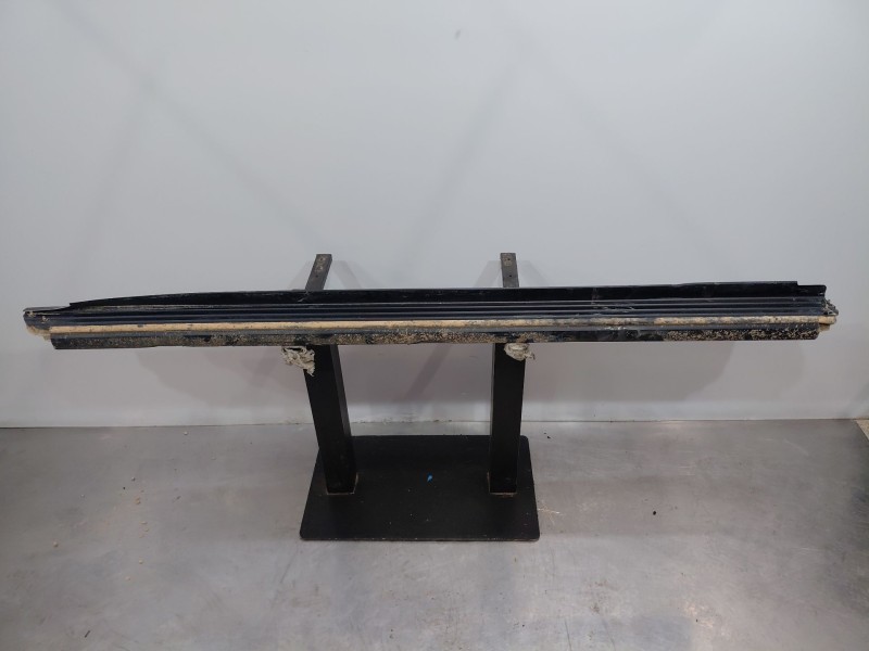 Recambio de faldon lateral para nissan navara pick-up (np300) 4x4 referencia OEM IAM   