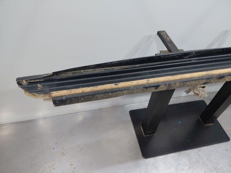 Recambio de faldon lateral para nissan navara pick-up (np300) 4x4 referencia OEM IAM   