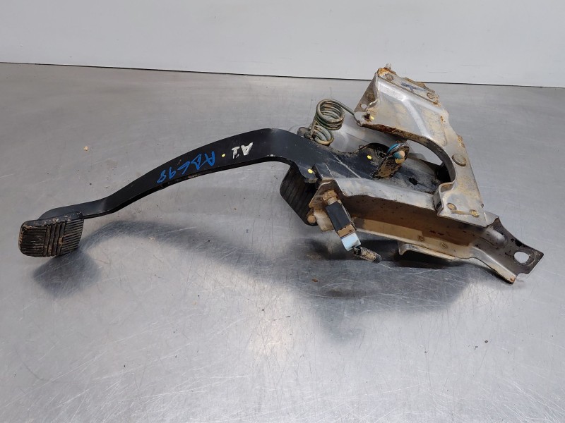 Recambio de pedal embrague para nissan navara pick-up (np300) 4x4 referencia OEM IAM   