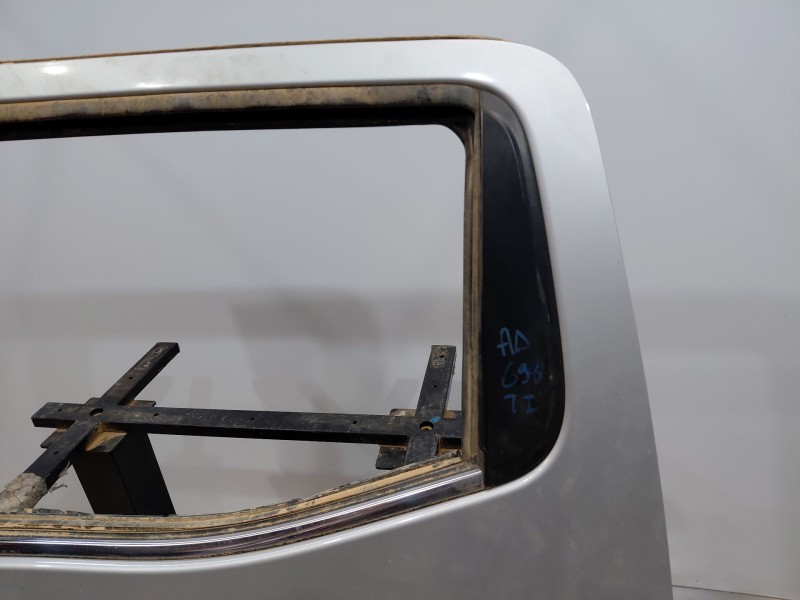 Recambio de puerta trasera izquierda para nissan navara pick-up (np300) 4x4 referencia OEM IAM   