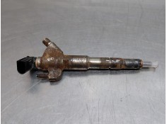 Recambio de inyector para renault master iii furgón referencia OEM IAM 166009567R  