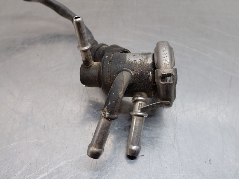 Recambio de inyector para renault master iii furgón referencia OEM IAM 160721041R  