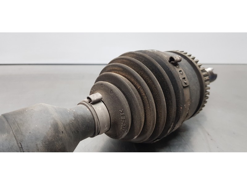 Recambio de transmision delantera derecha para hyundai tucson ix35 referencia OEM IAM 49501D7180  