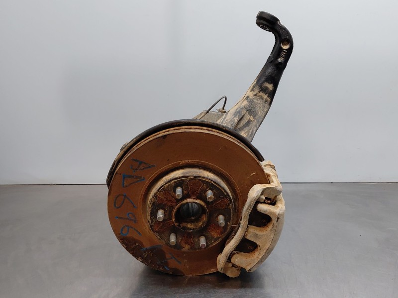 Recambio de mangueta delantera izquierda para nissan navara pick-up (np300) 4x4 referencia OEM IAM 400155XA0A  