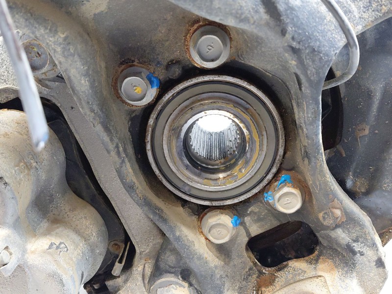 Recambio de mangueta delantera izquierda para nissan navara pick-up (np300) 4x4 referencia OEM IAM 400155XA0A  