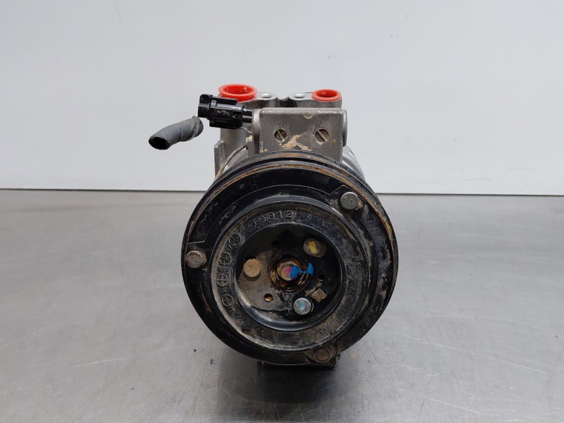 Recambio de compresor aire acondicionado para nissan navara pick-up (np300) 4x4 referencia OEM IAM 926004JA1A  