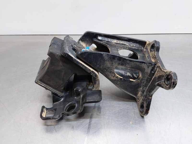 Recambio de soporte motor izquierdo para nissan navara pick-up (np300) 4x4 referencia OEM IAM   