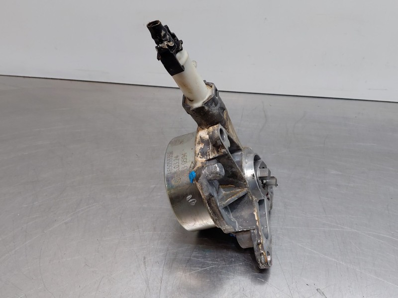 Recambio de depresor freno / bomba vacio para renault master iii furgón referencia OEM IAM 146505335R  