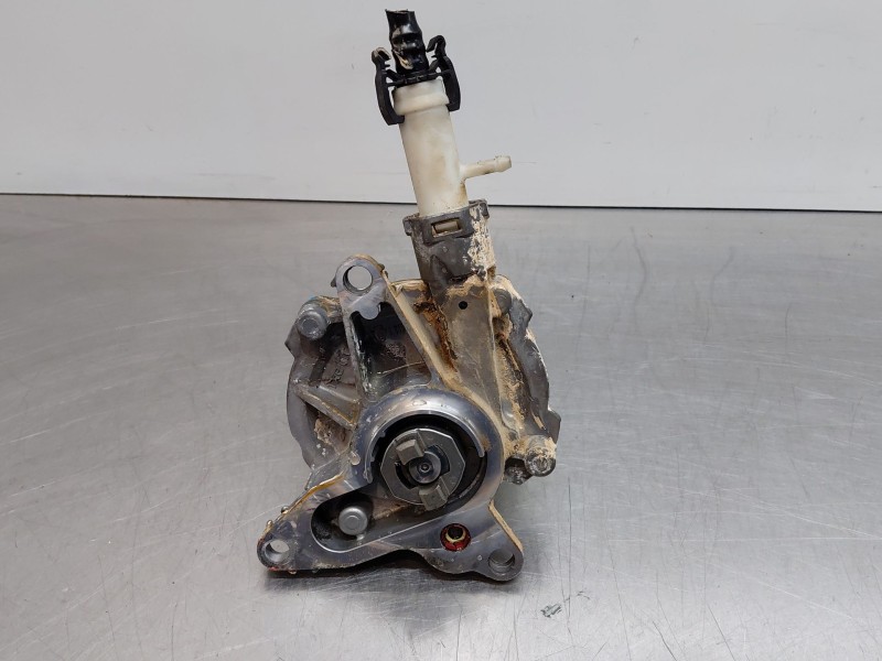Recambio de depresor freno / bomba vacio para renault master iii furgón referencia OEM IAM 146505335R  