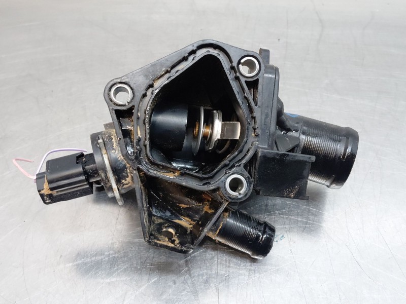 Recambio de termostato para renault master iii furgón referencia OEM IAM 110604371R  