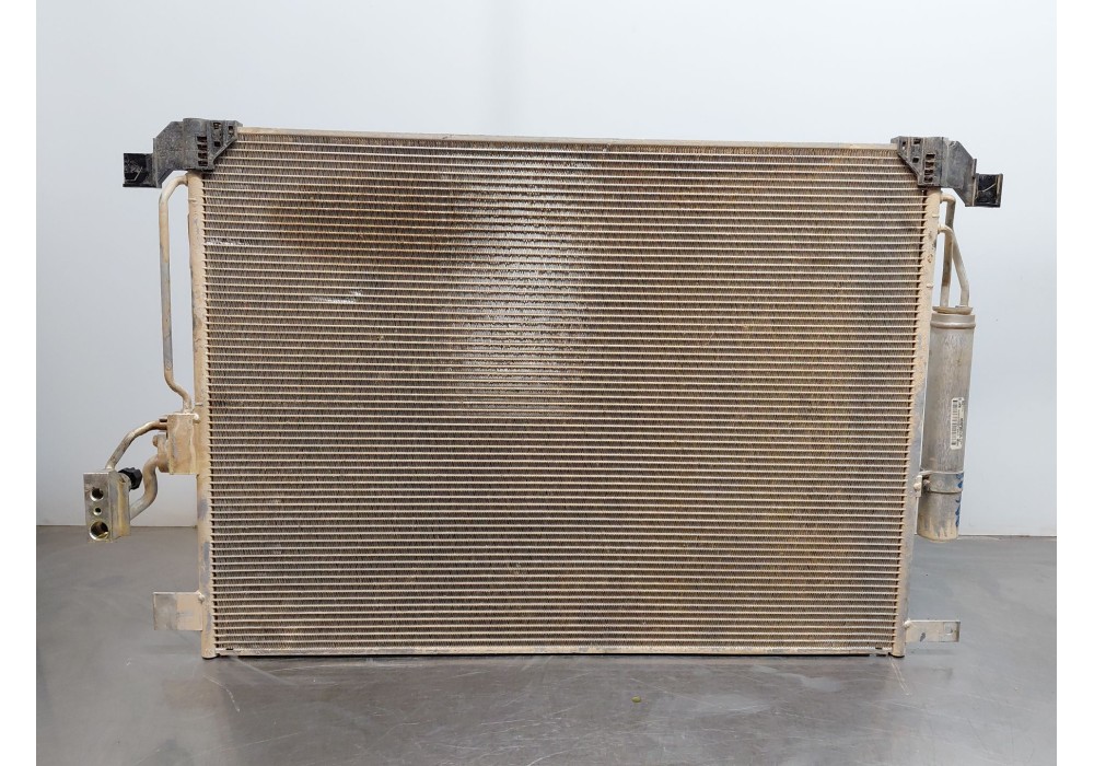 Recambio de condensador / radiador aire acondicionado para nissan navara pick-up (np300) 4x4 referencia OEM IAM 921005JU0A  