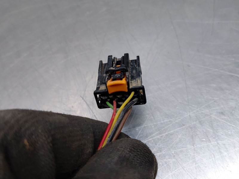 Recambio de retrovisor izquierdo para peugeot rifter active pack referencia OEM IAM   