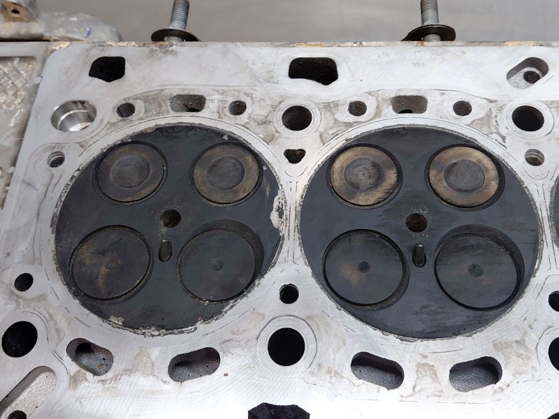 Recambio de culata para renault master iii furgón referencia OEM IAM 110422750R  