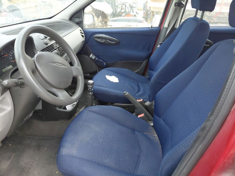 fiat punto (188_) del año 2000