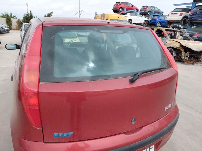 fiat punto (188_) del año 2000