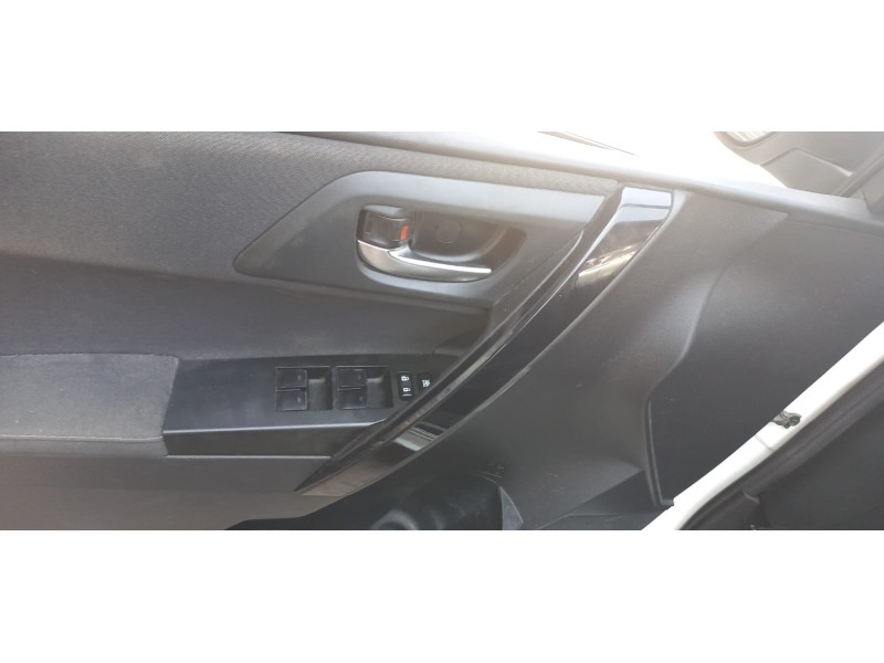 toyota auris touring sports (e18) del año 2018 toyota auris touring sports (e18) del año 2018
