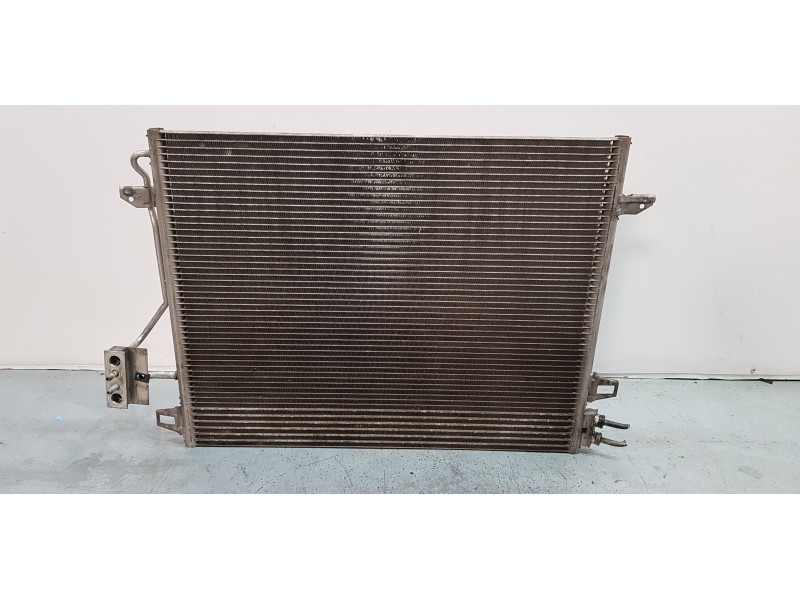 Recambio de condensador / radiador aire acondicionado para chrysler grand voyager limited referencia OEM IAM 04677782AA  