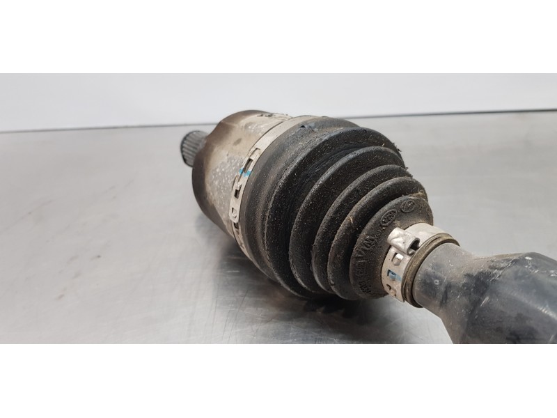 Recambio de transmision delantera derecha para hyundai tucson ix35 referencia OEM IAM 49501D7180  