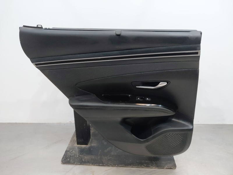 Recambio de guarnecido tapizado puerta trasera izquierda para hyundai tucson hybrid referencia OEM IAM   