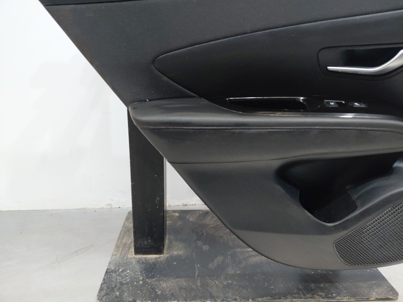 Recambio de guarnecido tapizado puerta trasera izquierda para hyundai tucson hybrid referencia OEM IAM   