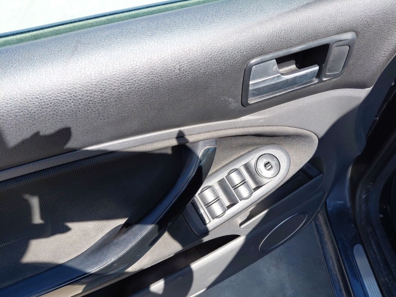 ford c-max (dm2) del año 2007
