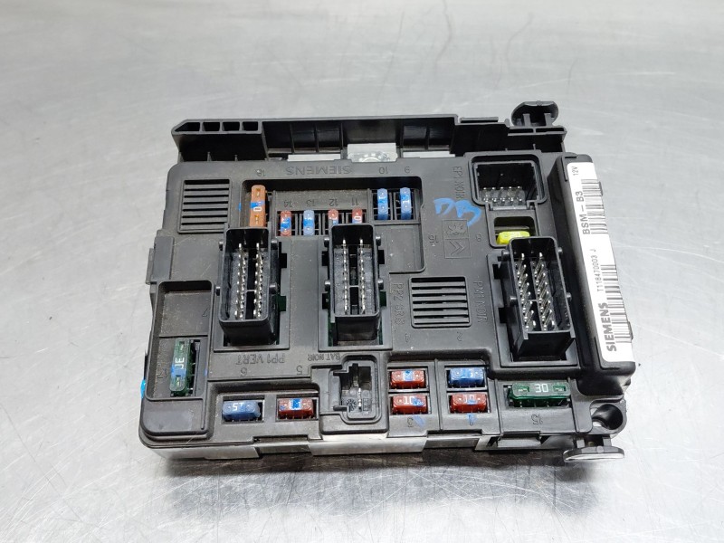 Recambio de caja reles / fusibles para citroën xsara picasso (n68) 1.6 hdi referencia OEM IAM 9643498880  