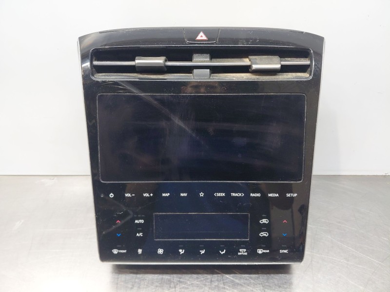 Recambio de pantalla multifuncion para hyundai tucson hybrid referencia OEM IAM 96525N7100RET 96525N7100 