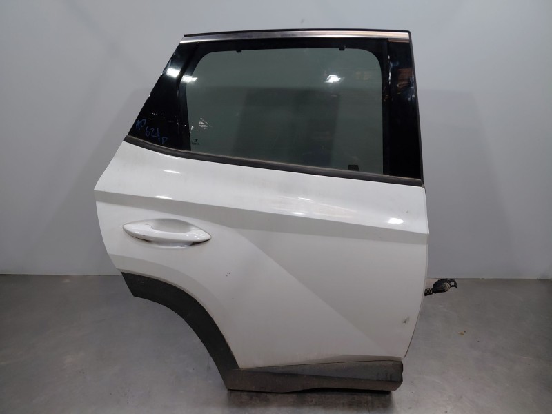 Recambio de puerta trasera derecha para hyundai tucson hybrid referencia OEM IAM 77004N7010  