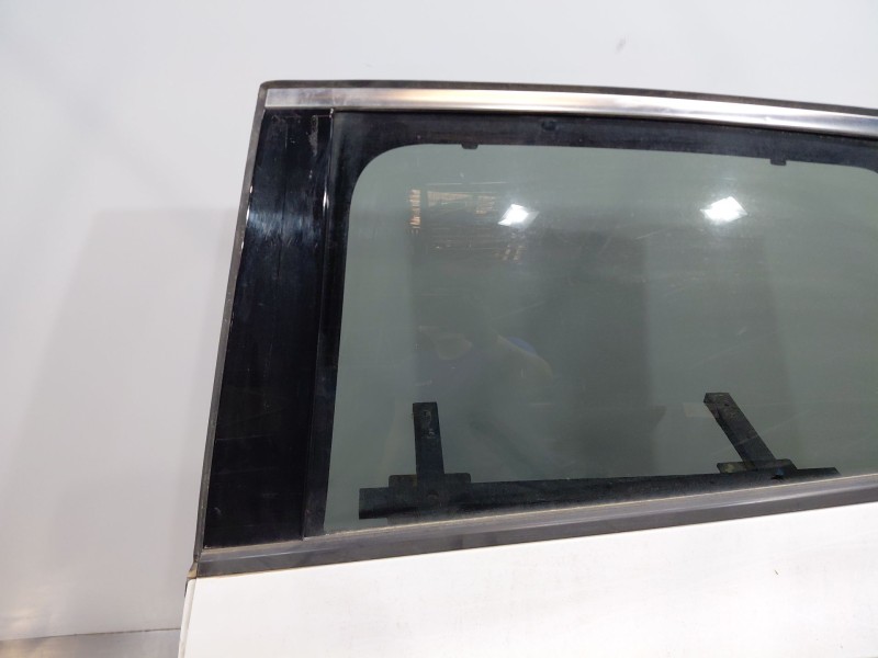 Recambio de puerta trasera izquierda para hyundai tucson hybrid referencia OEM IAM 77003N7010  