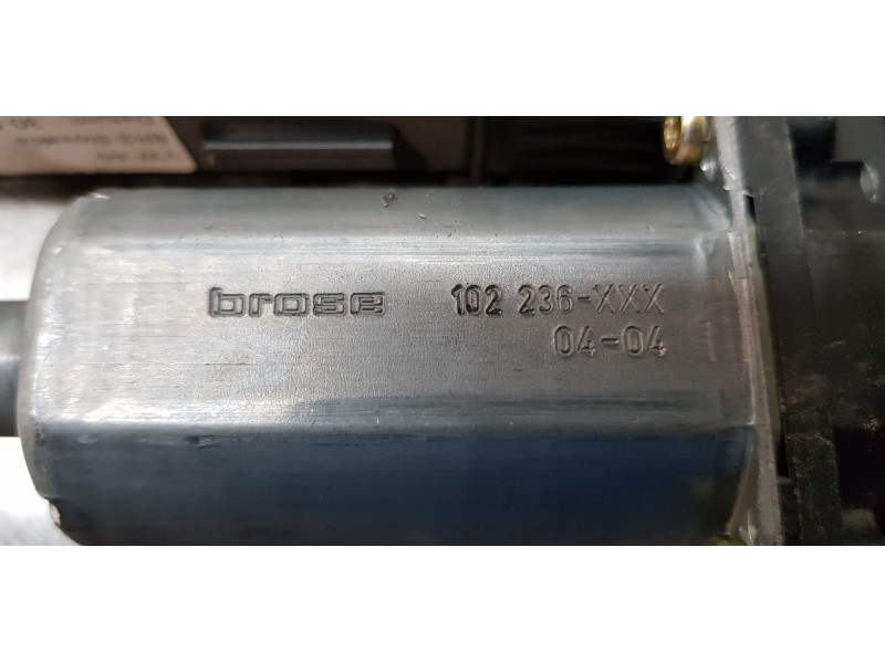 Recambio de motor elevalunas trasero derecho para volkswagen touareg (7la) tdi r5 referencia OEM IAM 7L0959794  