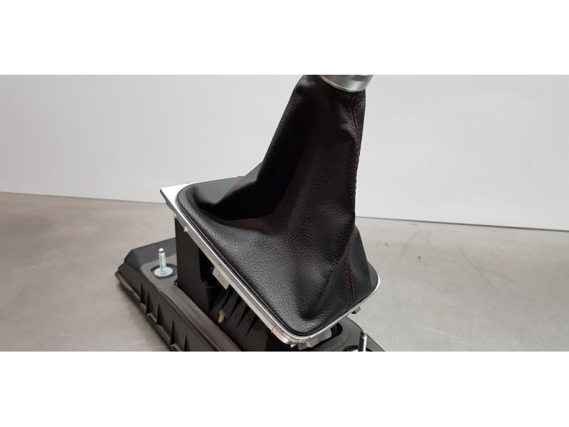 Recambio de palanca cambio para volkswagen golf vii lim. (bq1) gti referencia OEM IAM 5Q0711049AR   Recambio de palanca cambio para volkswagen golf vii lim. (bq1) gti referencia OEM IAM 5Q0711049AR