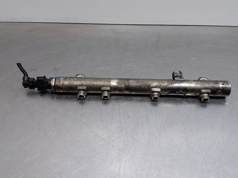 Recambio de rampa inyectora para fiat ducato 250 furgón multijet referencia OEM IAM 5801386699  