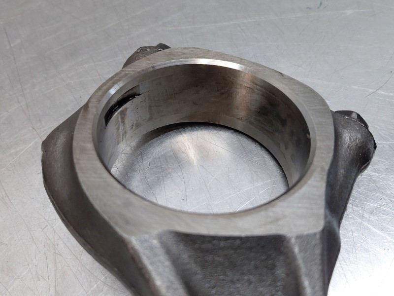 Recambio de biela para fiat ducato 250 furgón multijet referencia OEM IAM 504386684  