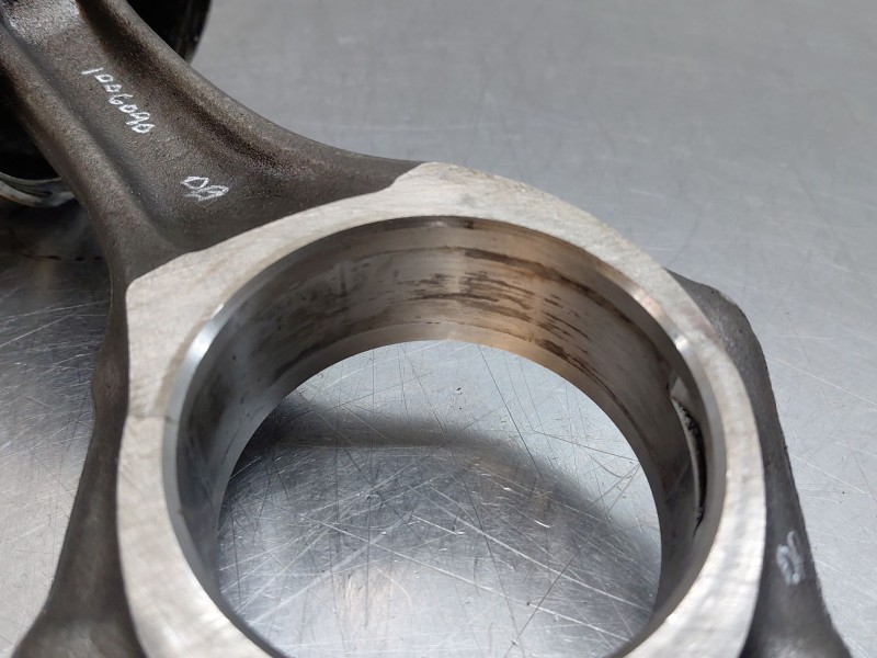 Recambio de biela para fiat ducato 250 furgón multijet referencia OEM IAM 504386684  