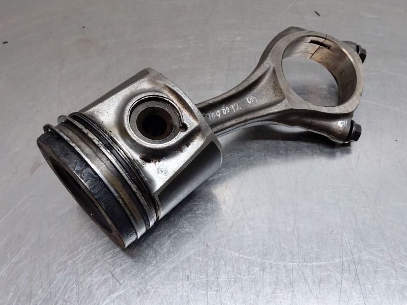 Recambio de biela para fiat ducato 250 furgón multijet referencia OEM IAM 504386684  