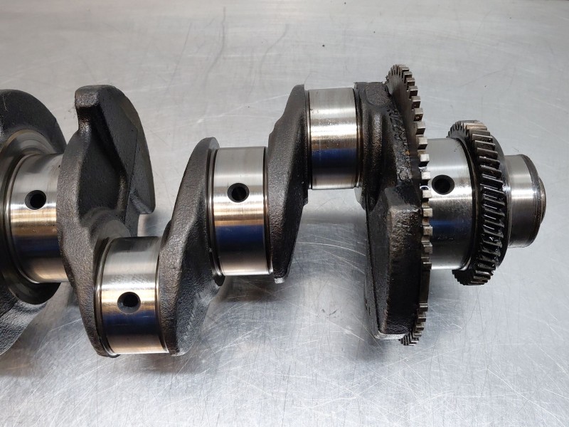 Recambio de cigueñal para fiat ducato 250 furgón multijet referencia OEM IAM 504017281  