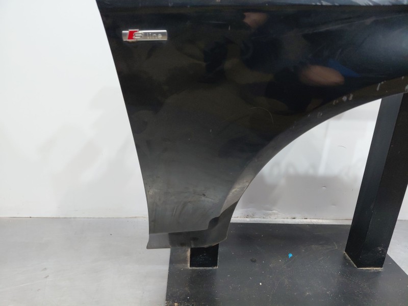 Recambio de aleta delantera derecha para audi a4 ber. (b8) multitronic referencia OEM IAM 8K0821106J  