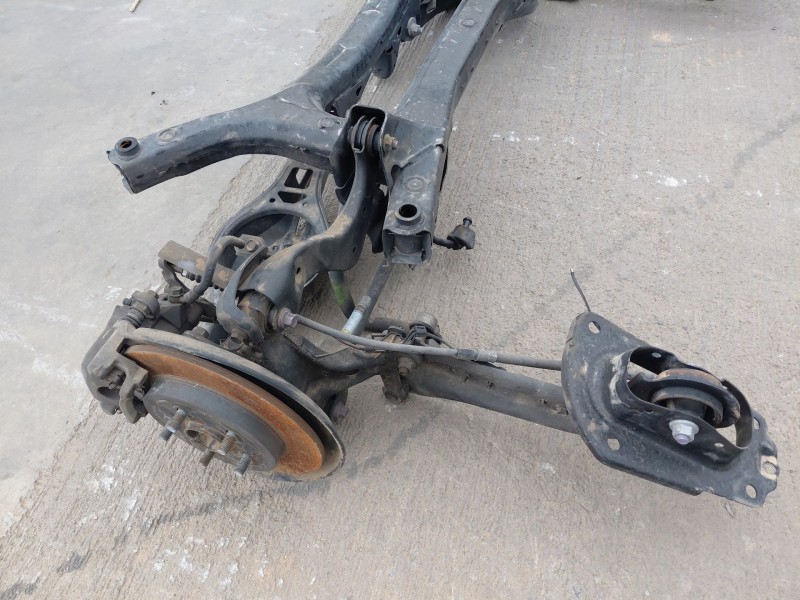 Recambio de puente trasero para toyota prius (zvw50) hybrid referencia OEM IAM 5120647012  