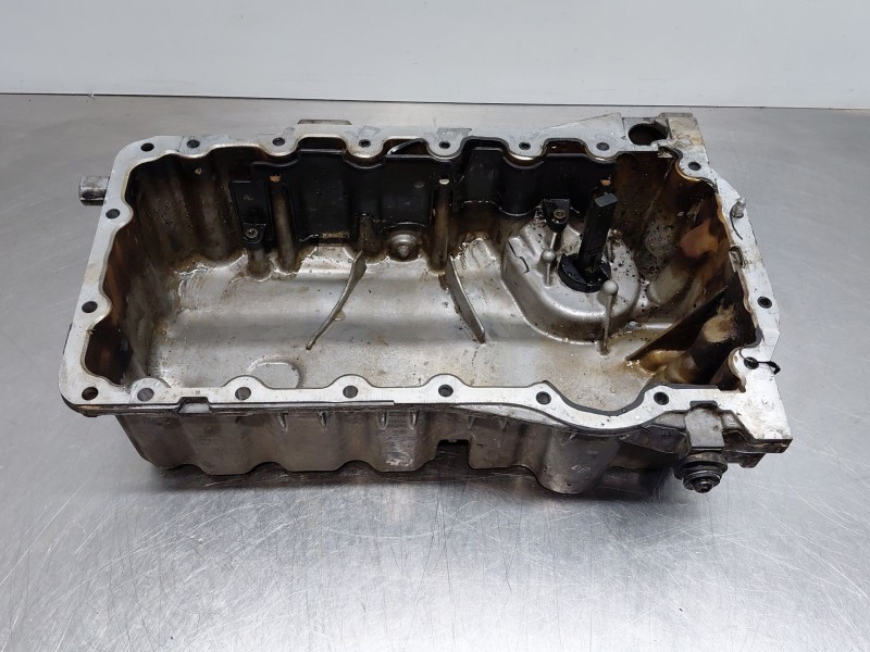 Recambio de carter para audi tt (8j3/8j9) coupe referencia OEM IAM 06F103601L  