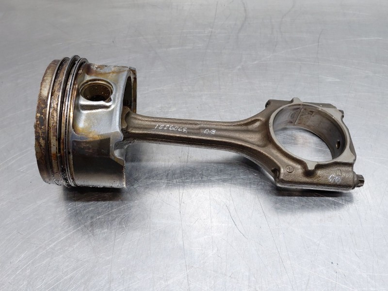 Recambio de biela para audi tt (8j3/8j9) coupe referencia OEM IAM 06D198401C  