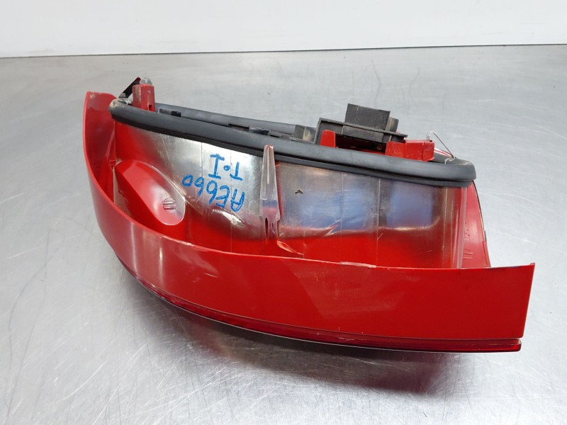 Recambio de piloto trasero izquierdo para citroën xsara picasso (n68) 1.6 hdi referencia OEM IAM 6350T2  