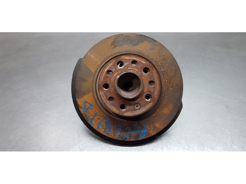 Recambio de mangueta trasera derecha para jeep renegade limited 4x2 referencia OEM IAM 51942804  