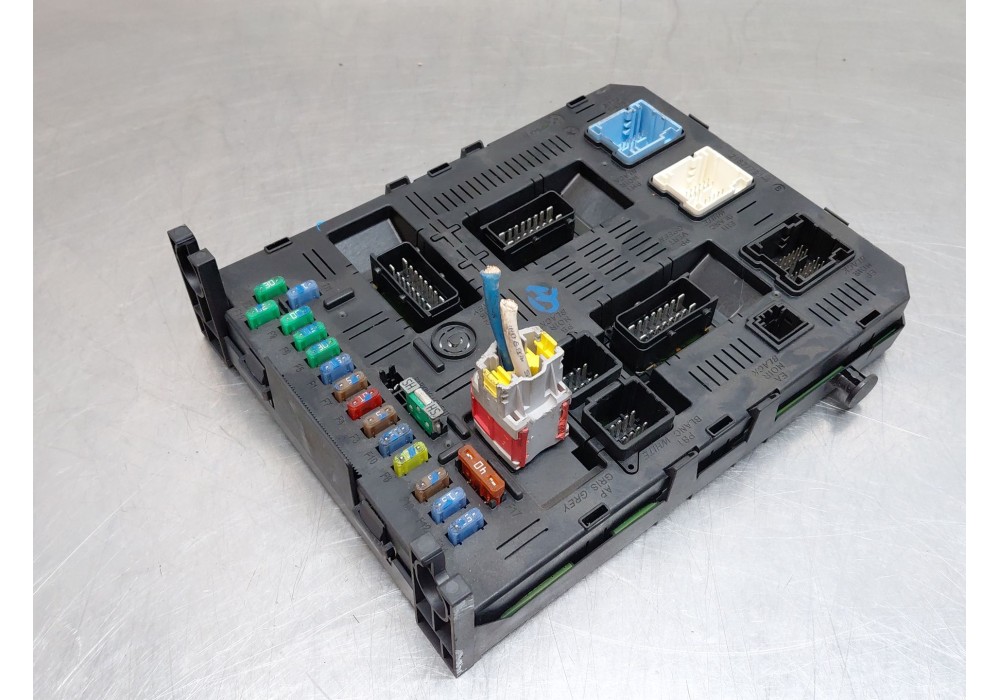 Recambio de caja reles / fusibles para citroën c5 ii (rc_) 1.8 16v (rc6fzb) referencia OEM IAM   