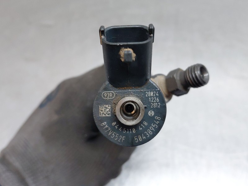 Recambio de inyector para fiat ducato 250 furgón multijet referencia OEM IAM 0445110418  