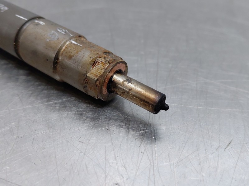 Recambio de inyector para fiat ducato 250 furgón multijet referencia OEM IAM 0445110418  