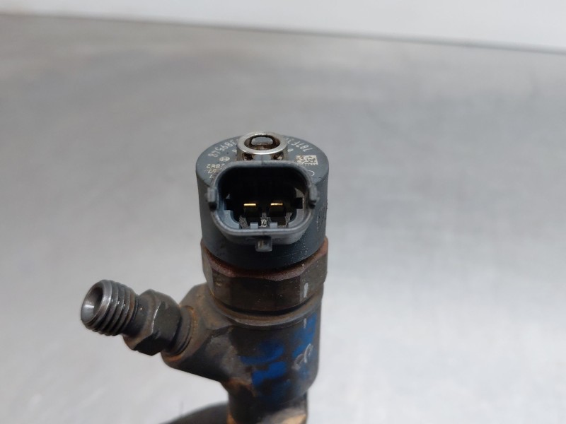 Recambio de inyector para fiat ducato 250 furgón multijet referencia OEM IAM 0445110418  